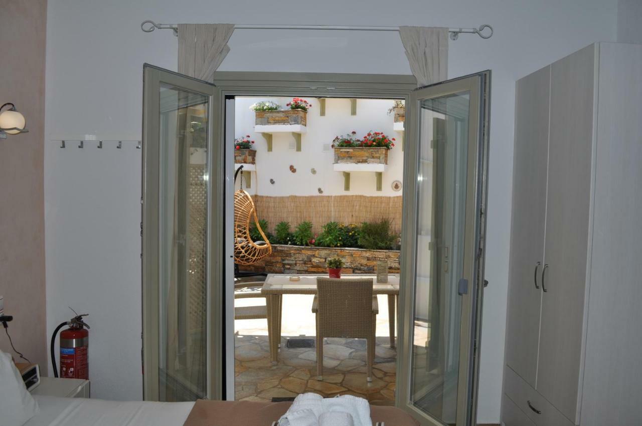 Studios Yalos Chorefton Esterno foto